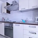 Dragica 927 شقة ميدولين